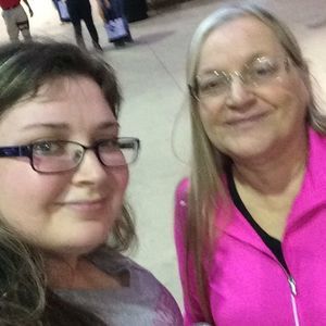 Meet your Posher, Maxine